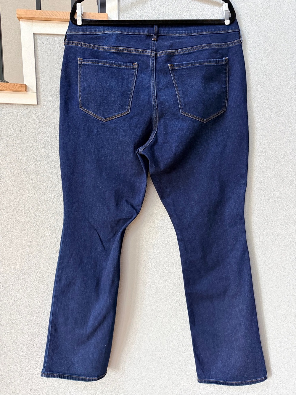 Old Navy Kicker Boot-Cut Dark Wash Jeans Size 18 - Picture 6 of 12